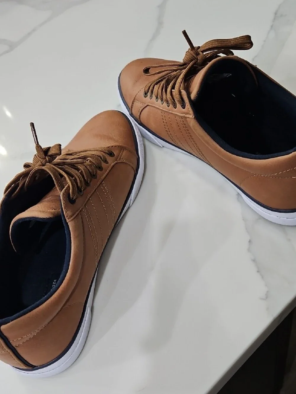 Tommy Hilfiger Men’s Tan Leather-Look Low-Top Sneakers